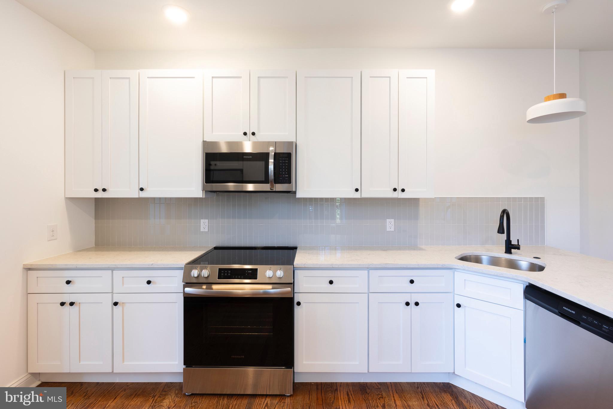 COBBS CREEK - Residential Lease