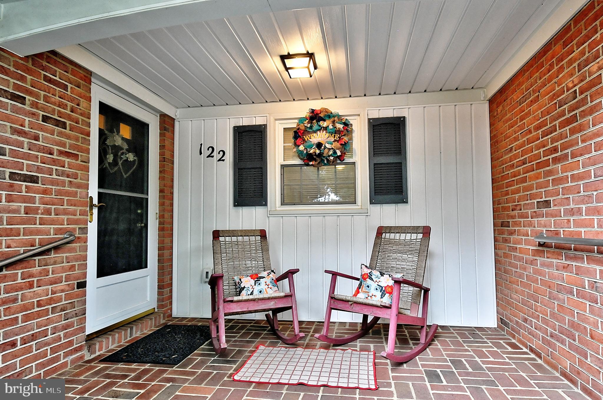 122 ARMSTRONG PLACE