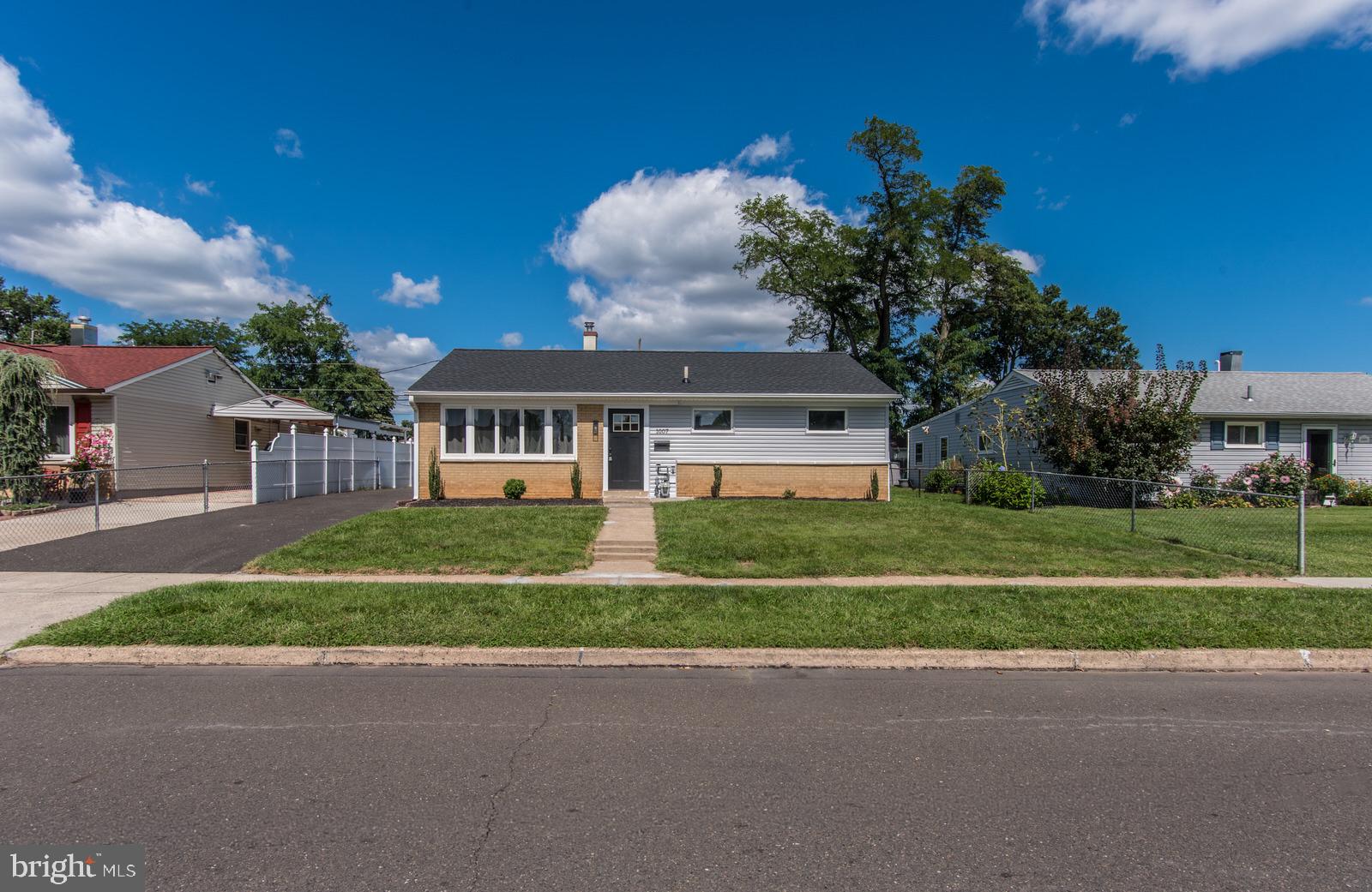 1007 HILARY AVENUE