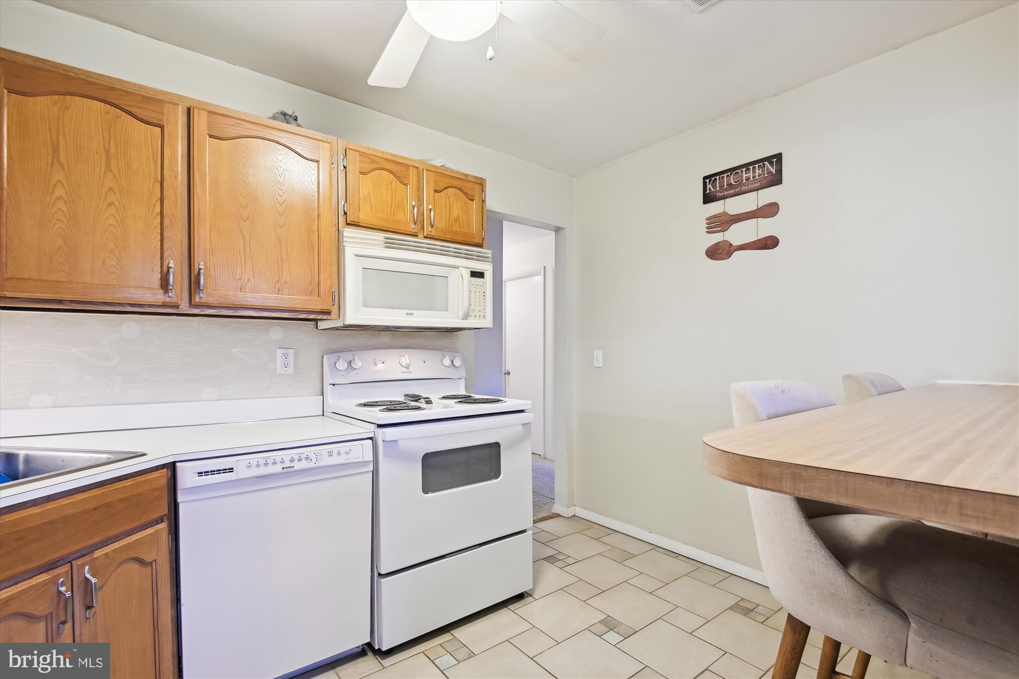 HICKORY HILLS CONDOMINIUMS - Residential