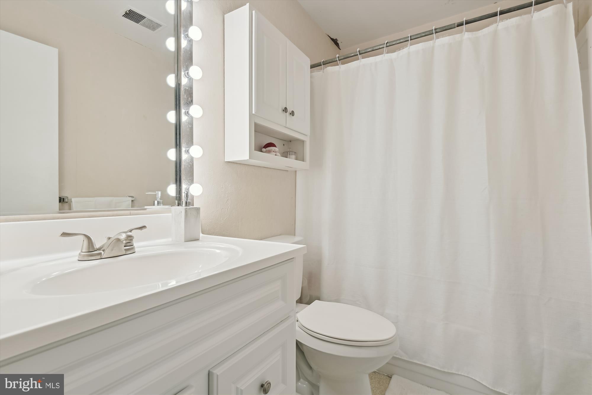 HICKORY HILLS CONDOMINIUMS - Residential