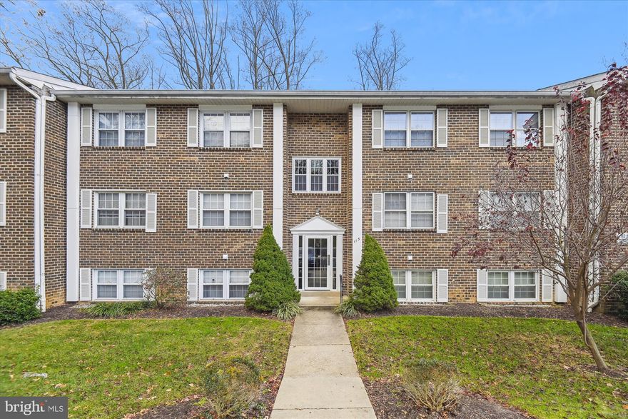 CASH ONLY, NOT APPROVED FOR CONVENTIONAL FINANCING***INVESTOR SPECIAL*** 2 BEDROOM CONDO OVERLOOKING GREENSPACE WITH BALCONY AND SENSIBLE FLOOR PLAN. SPACIOUS KITCHEN WITH BREAKFAST BAR. LARGE BEDROOMS. SUBJECT TO 12 MOS LEASE. CASH FLOWING. LOW CONDO FEE. NEAR ALL THE TRENDING AMENITIES AND HISTORIC AREA OF SOUGHT AFTER BEL AIR, MD.  COMMUTERS WILL BE DELIGHTED WITH EASY ACCESS TO PUBLIC TRANSIT AND FREEWAYS FOR EASY ACCESS TO BALTIMORE AND THE NORTHERN SUBURBS.