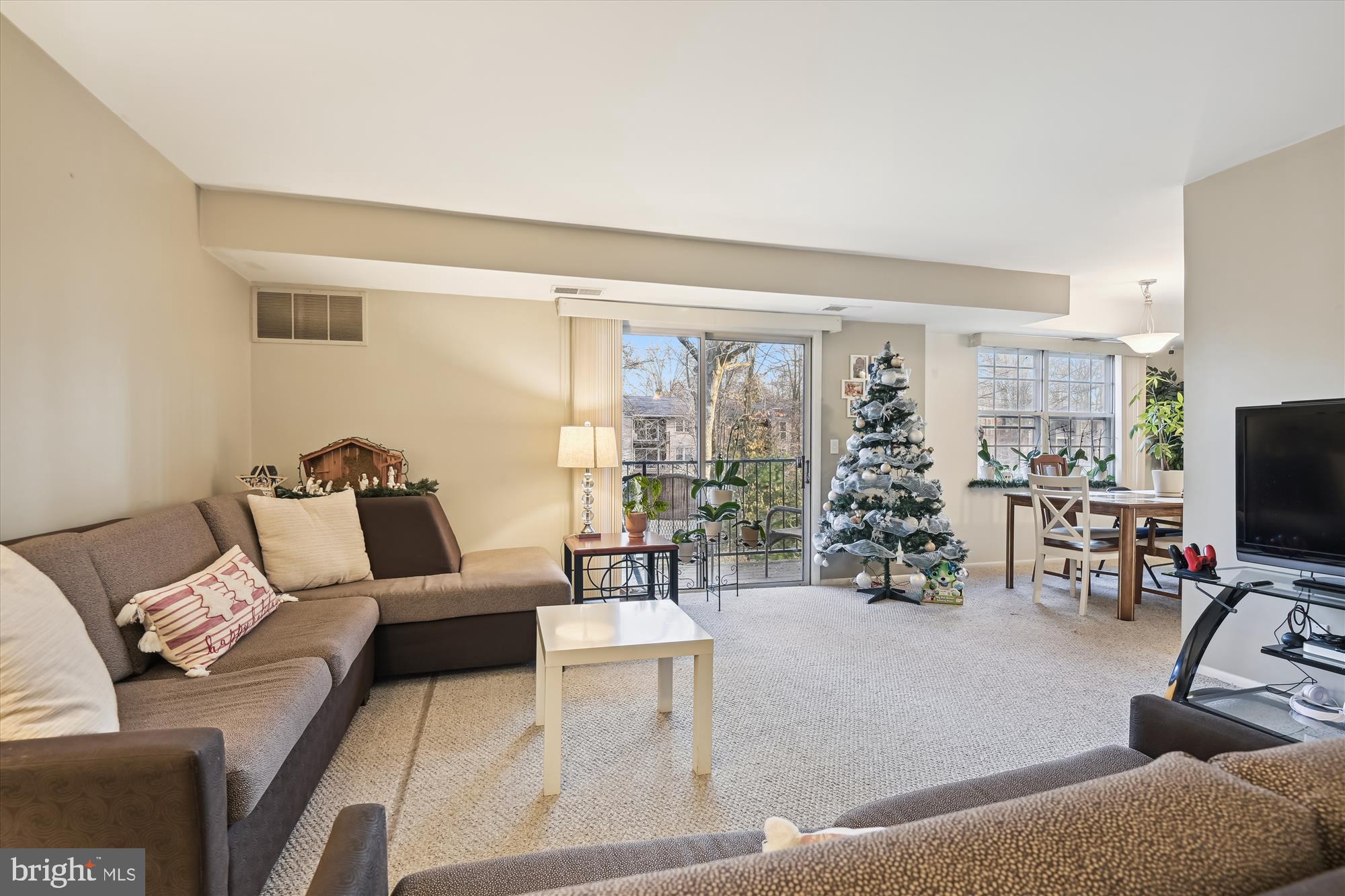 HICKORY HILLS CONDOMINIUMS - Residential