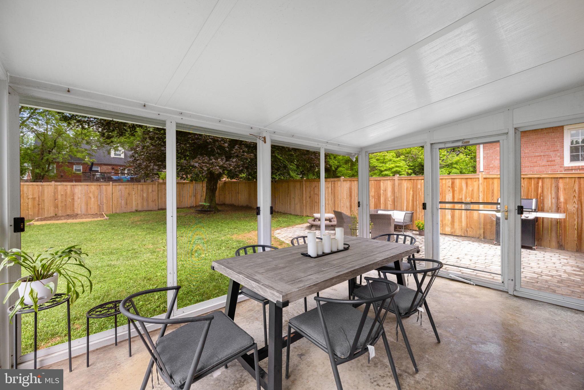 2800 W GEORGE MASON ROAD