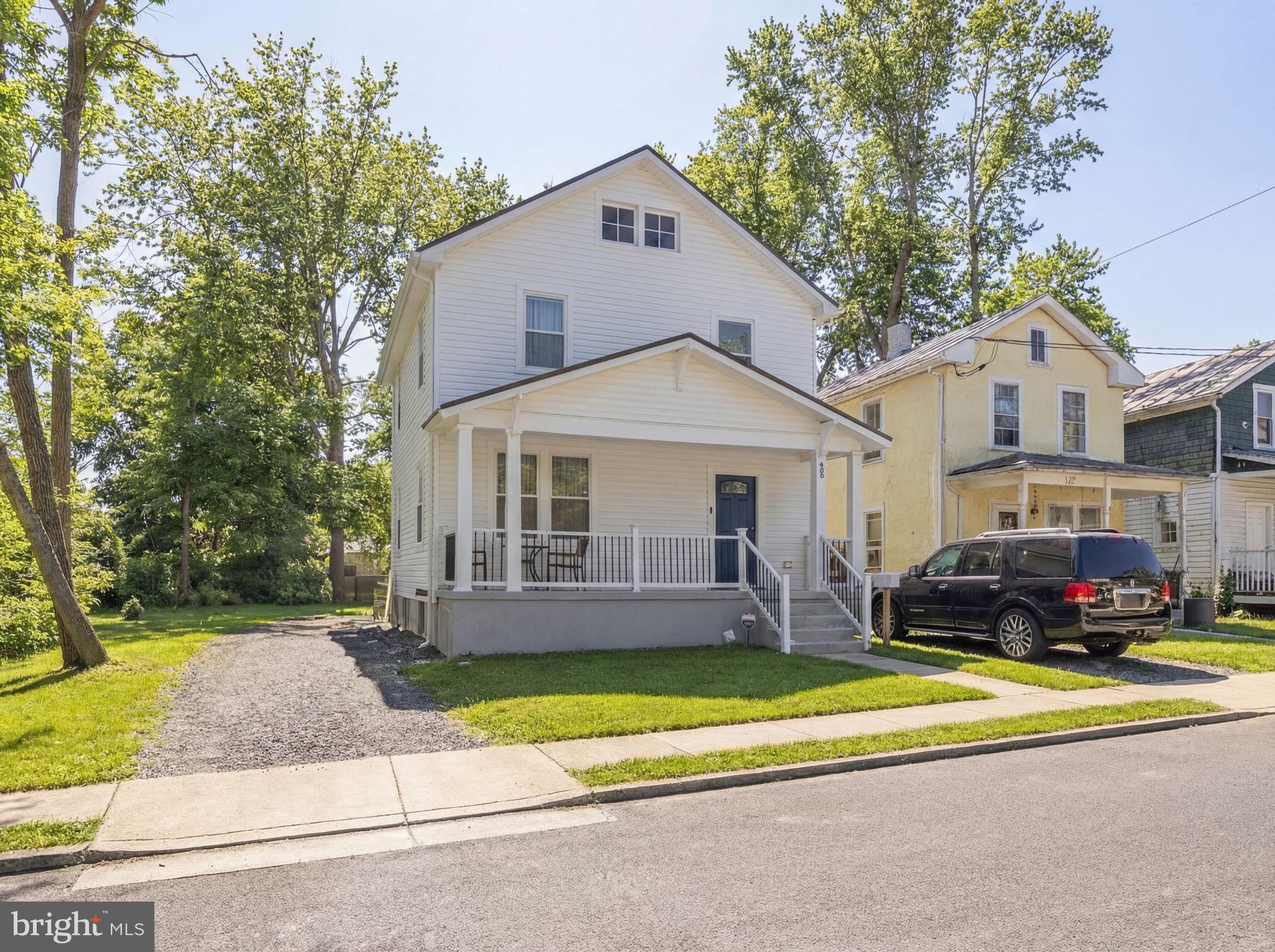 25 W SOUTHWERK STREET