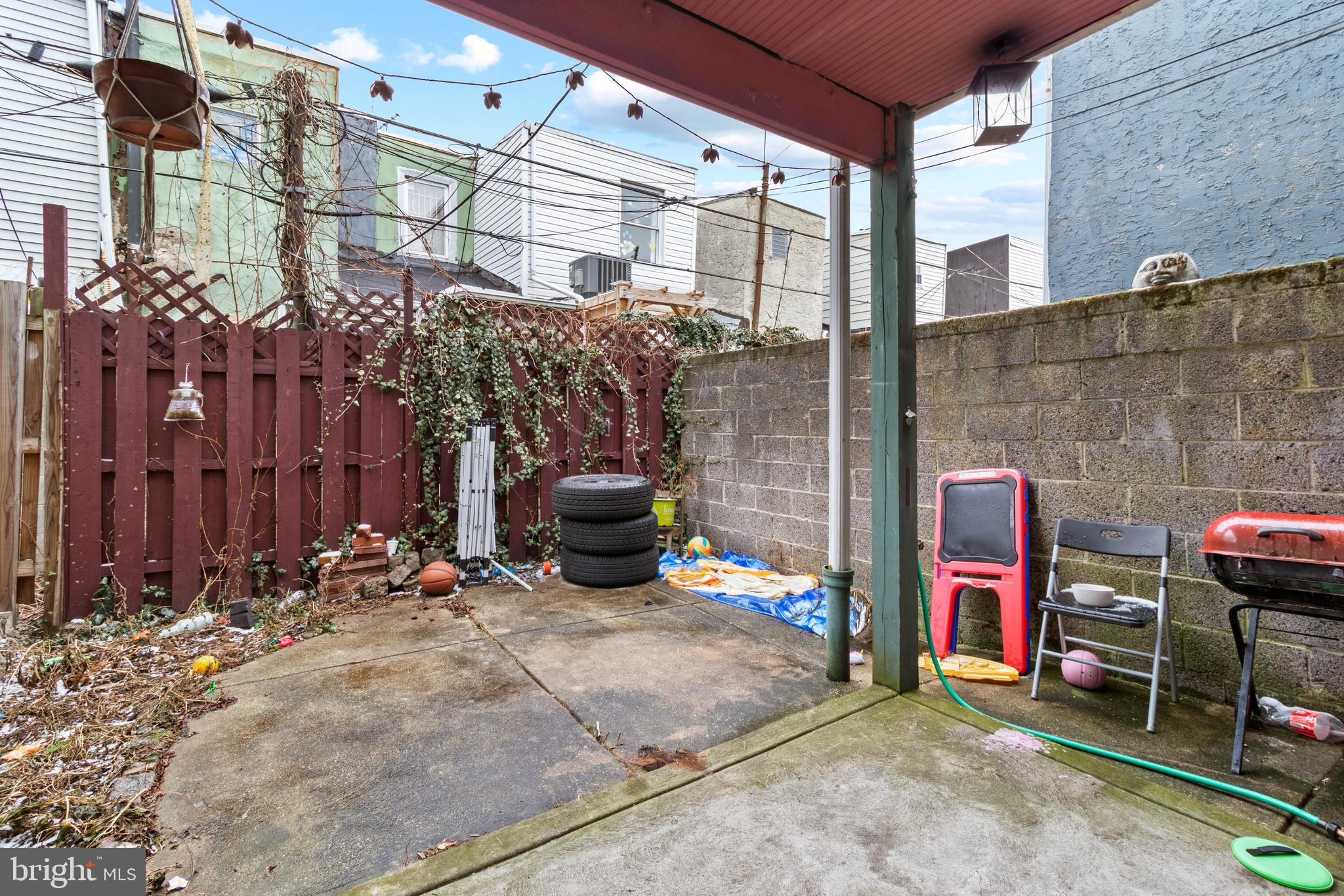 DICKINSON NARROWS - Residential