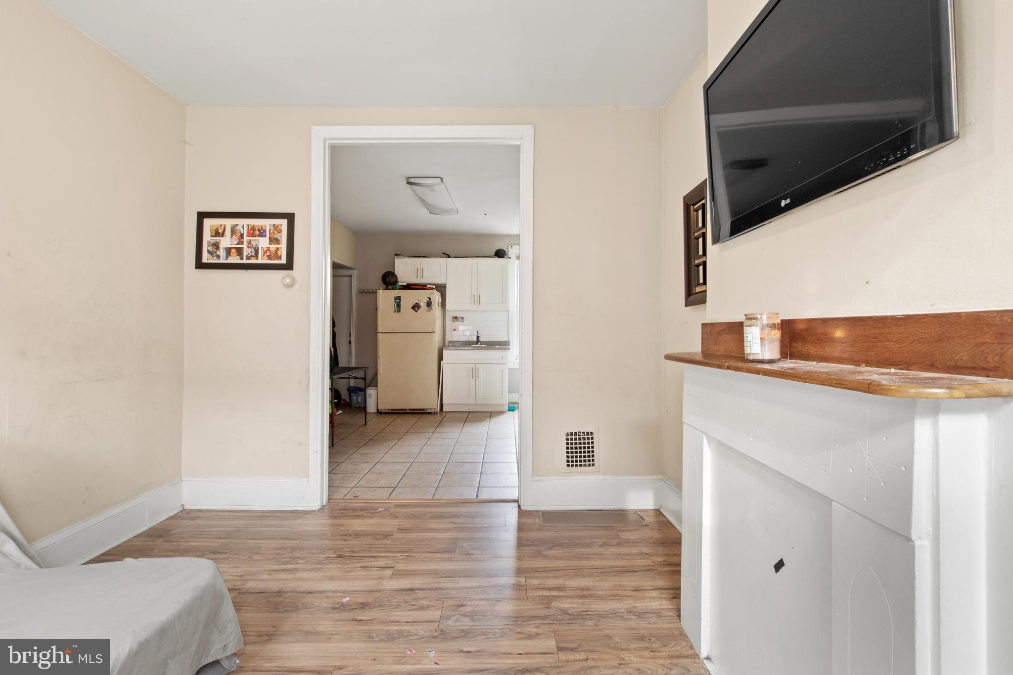 DICKINSON NARROWS - Residential