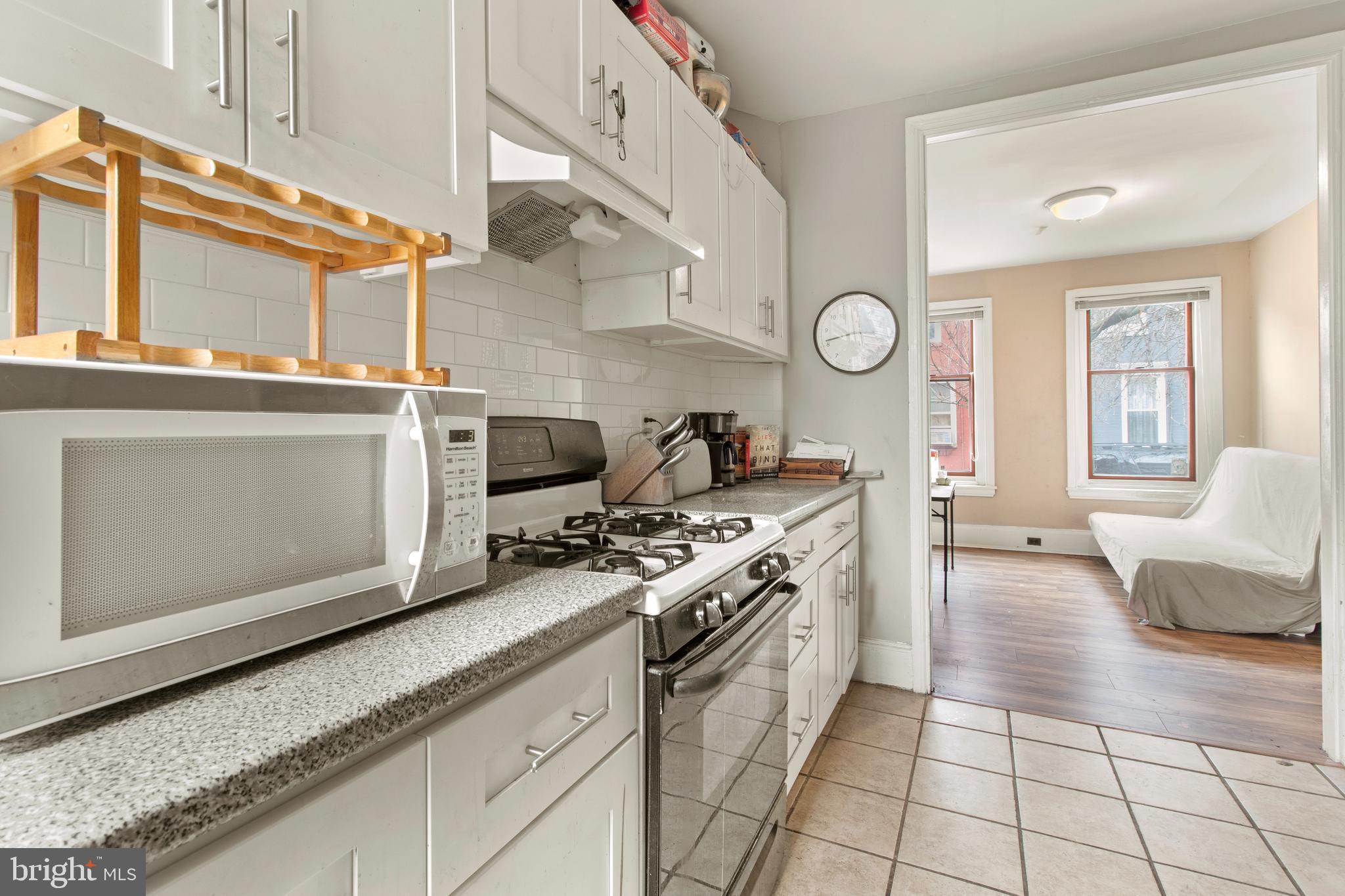 DICKINSON NARROWS - Residential