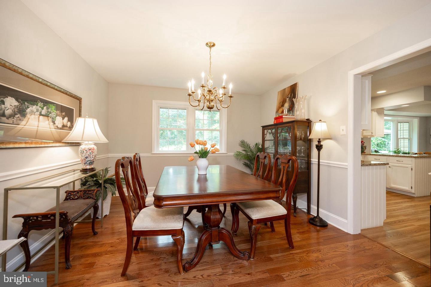 883 TWICKENSHAM COURT
