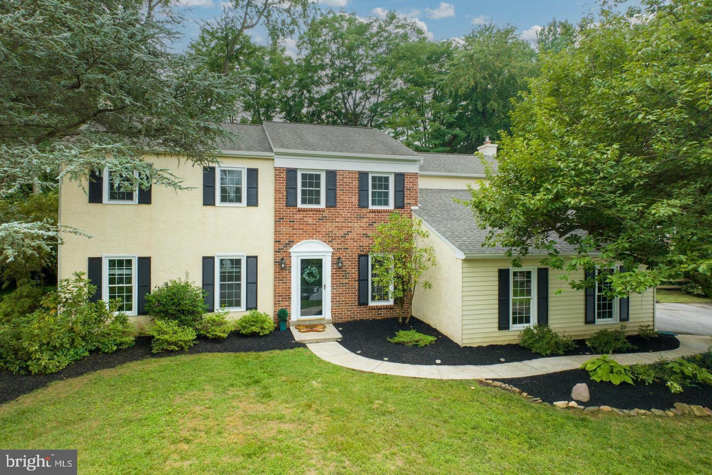 883 TWICKENSHAM COURT