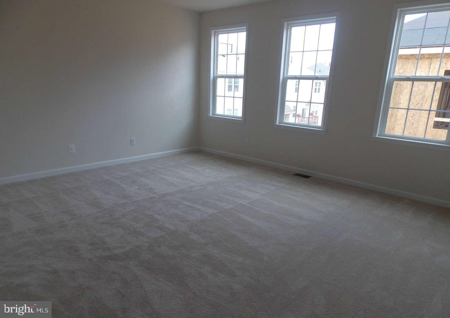 MERCER PARK CONDOMINIUM - Residential Lease