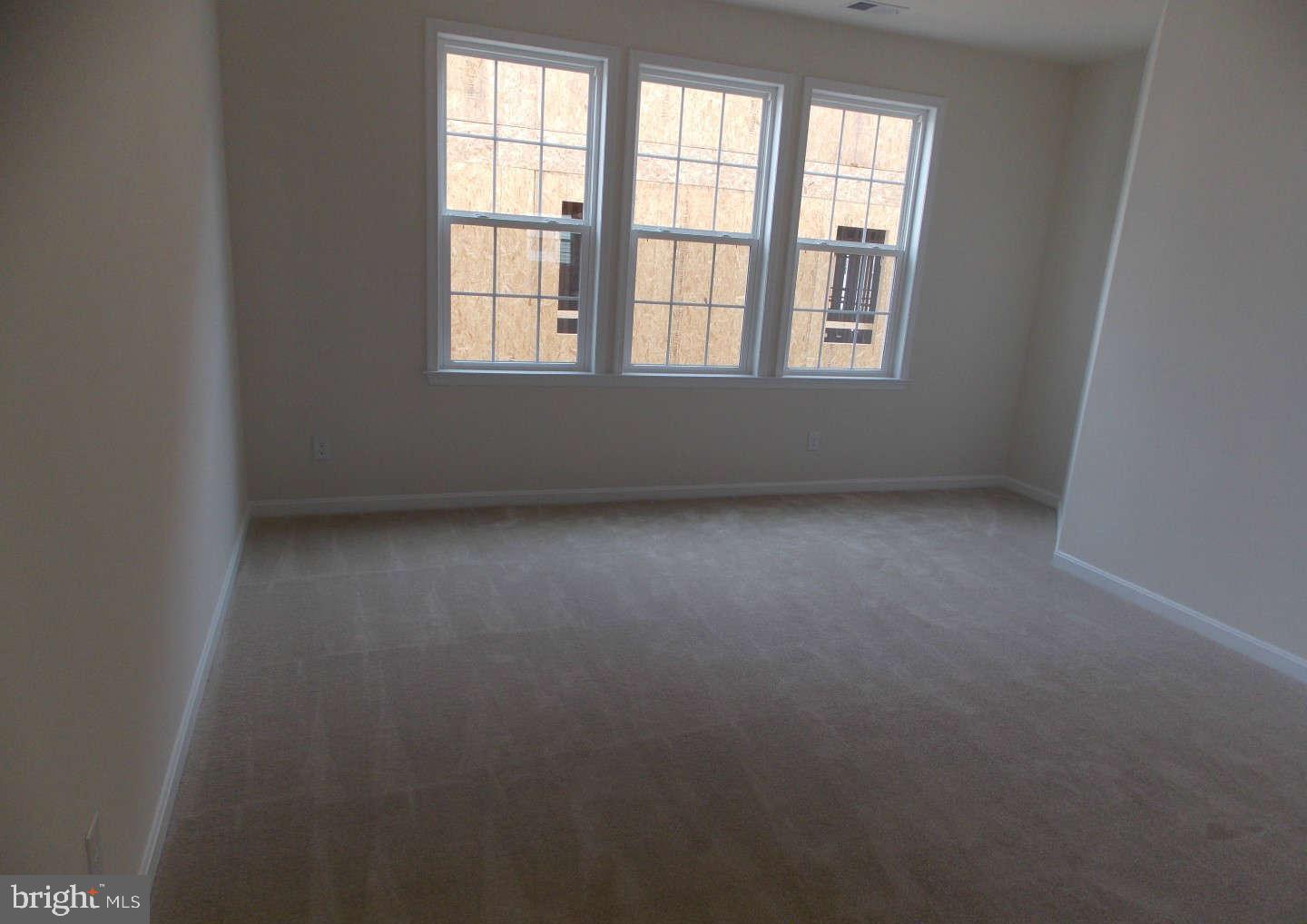 MERCER PARK CONDOMINIUM - Residential Lease