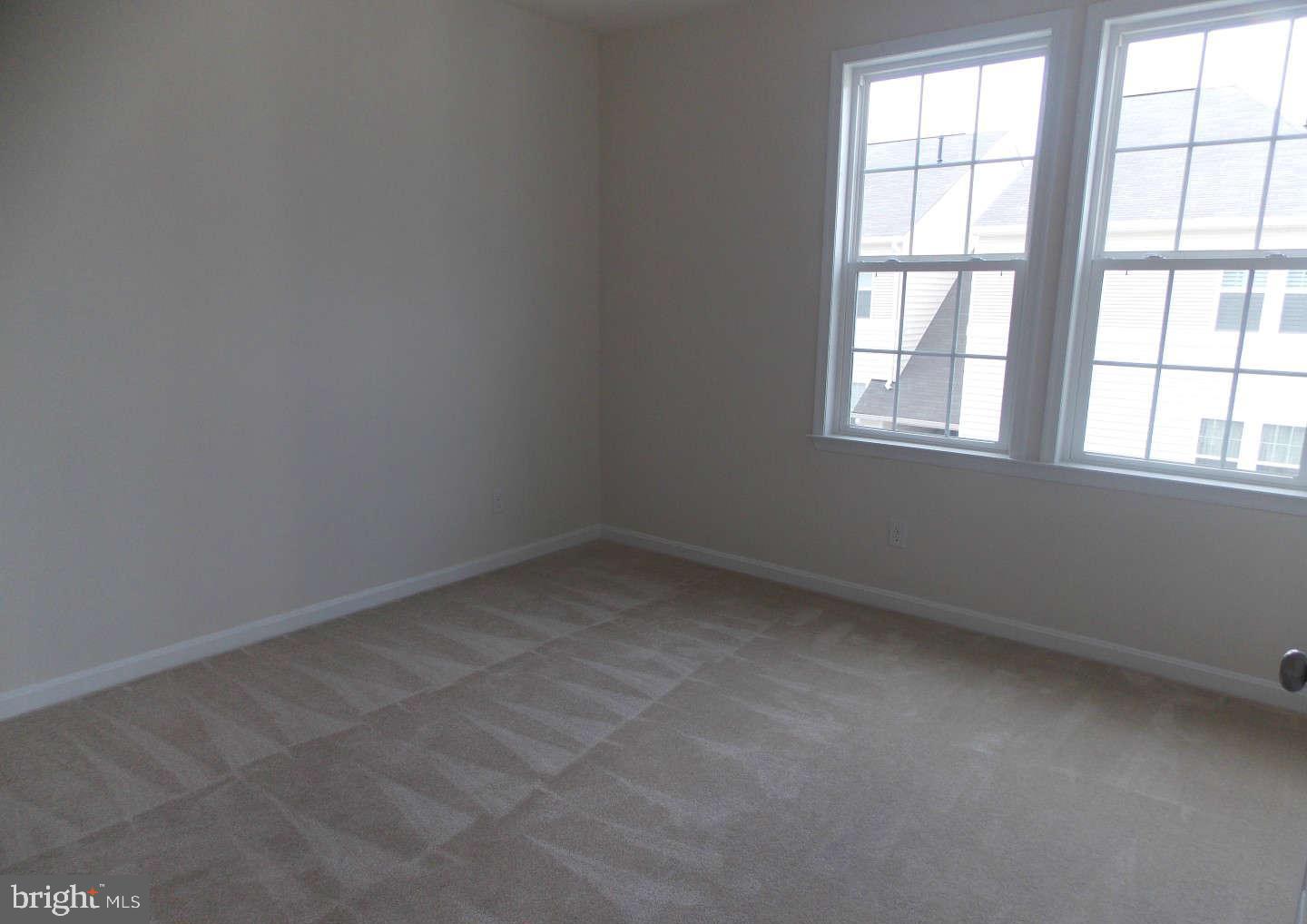 MERCER PARK CONDOMINIUM - Residential Lease