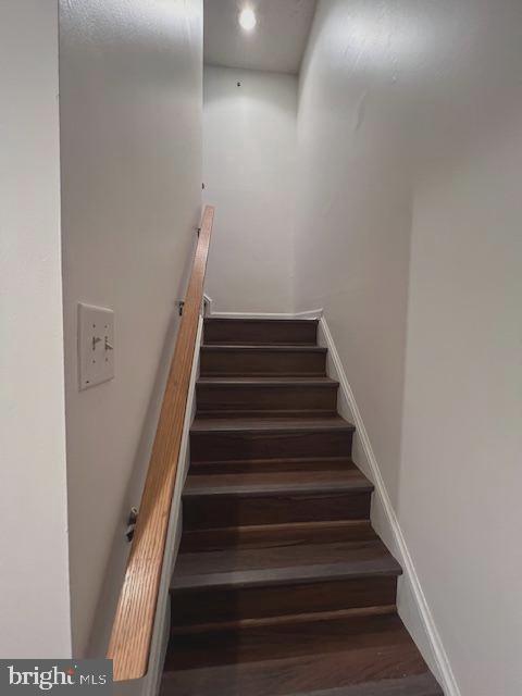 FLOWER HILL - Residential Lease