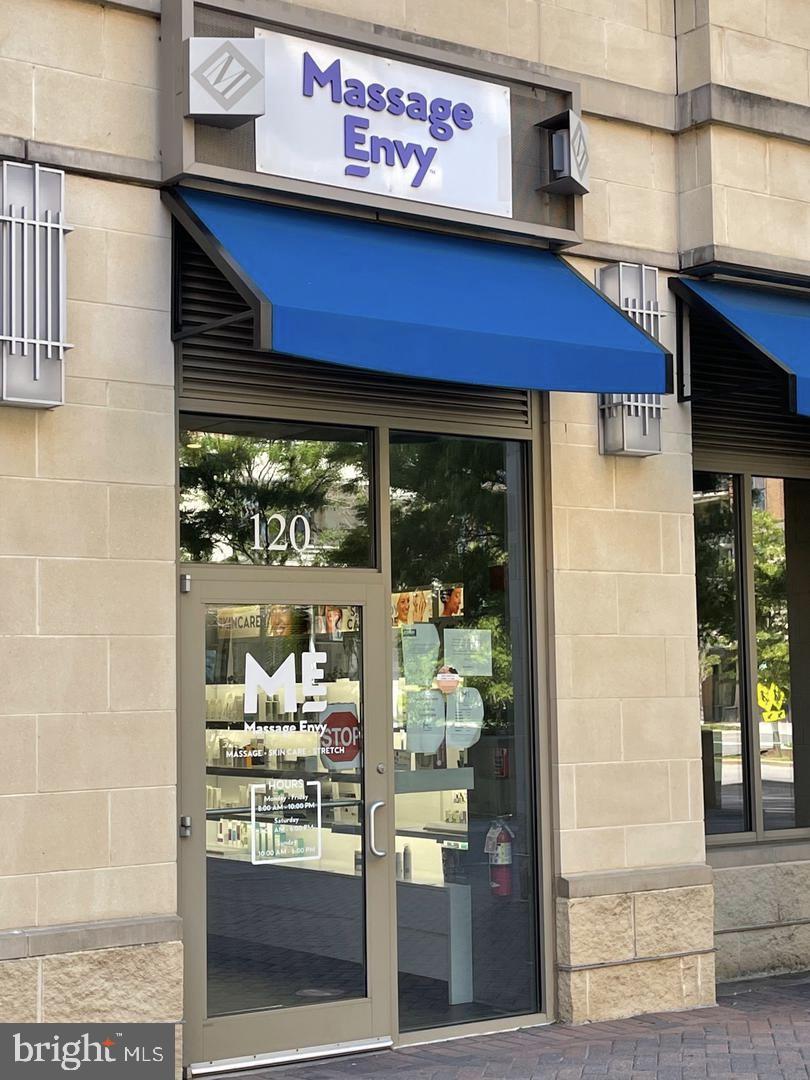 ECLIPSE ON CENTER PARK - Residential Lease