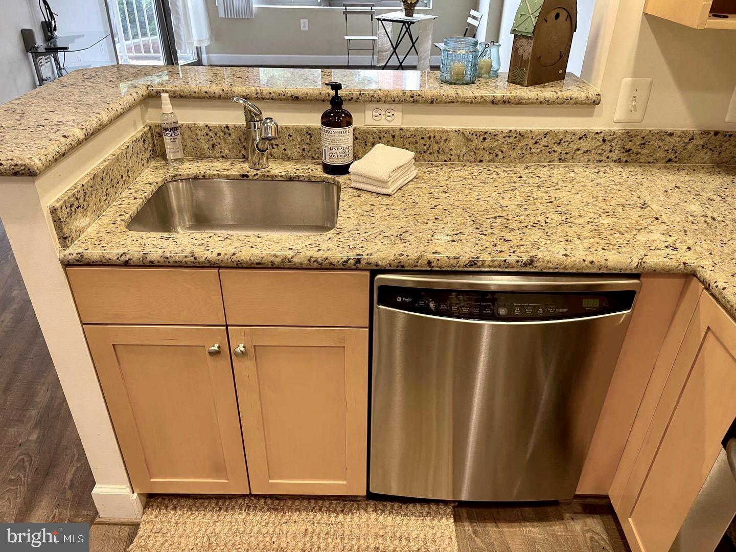 ECLIPSE ON CENTER PARK - Residential Lease