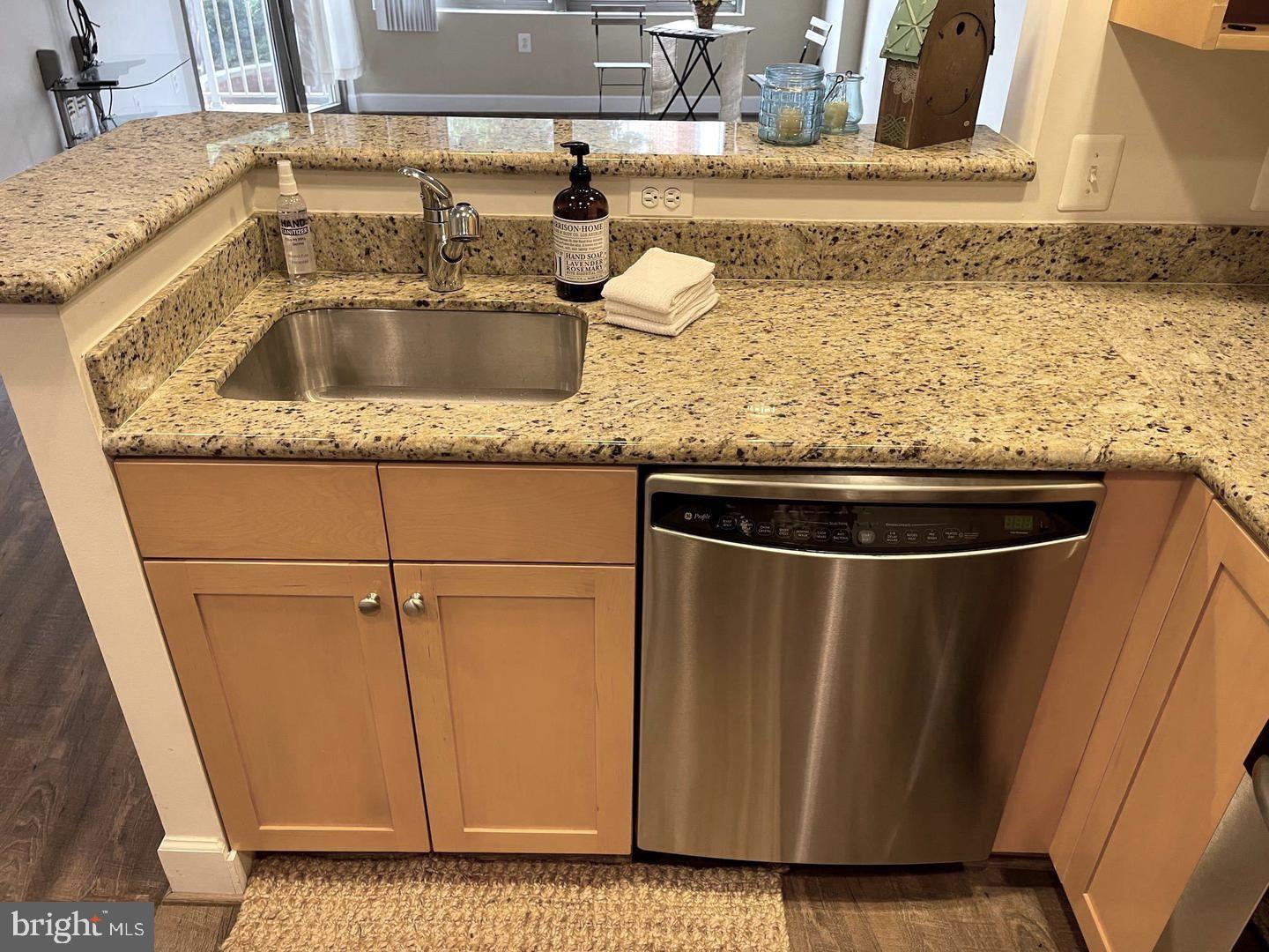 ECLIPSE ON CENTER PARK - Residential Lease