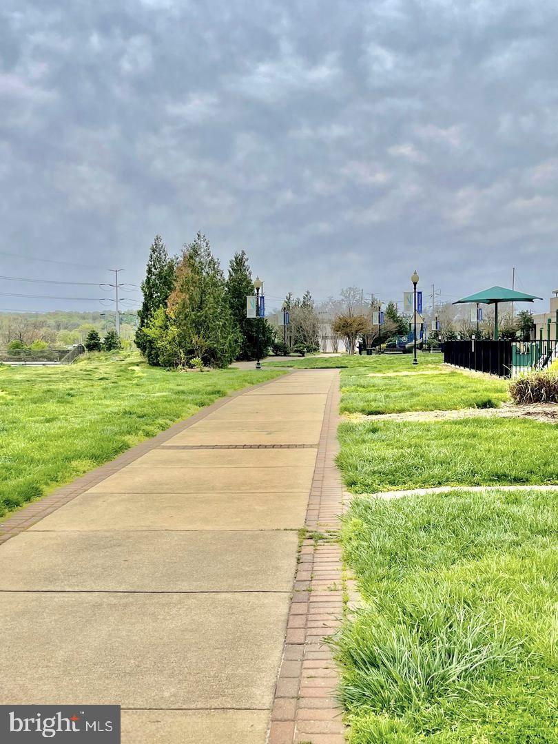 ECLIPSE ON CENTER PARK - Residential Lease