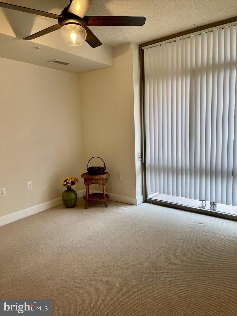 ECLIPSE ON CENTER PARK - Residential Lease