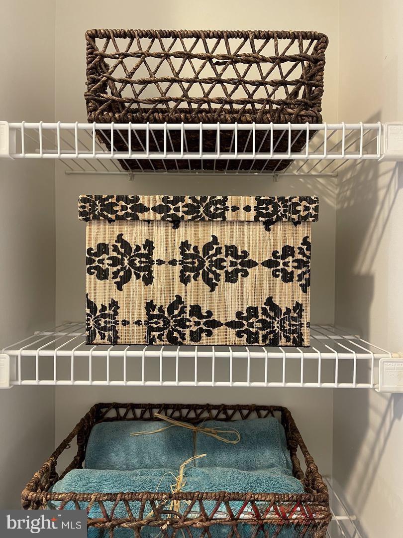 ECLIPSE ON CENTER PARK - Residential Lease