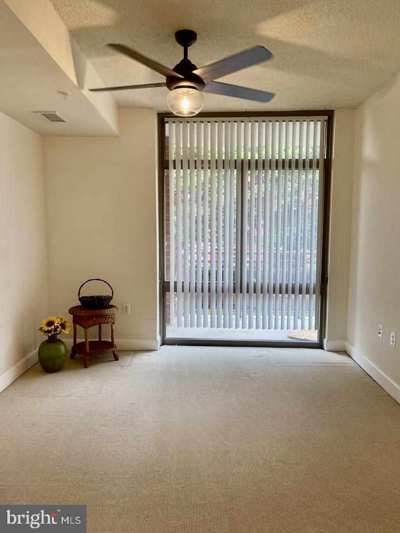 ECLIPSE ON CENTER PARK - Residential Lease