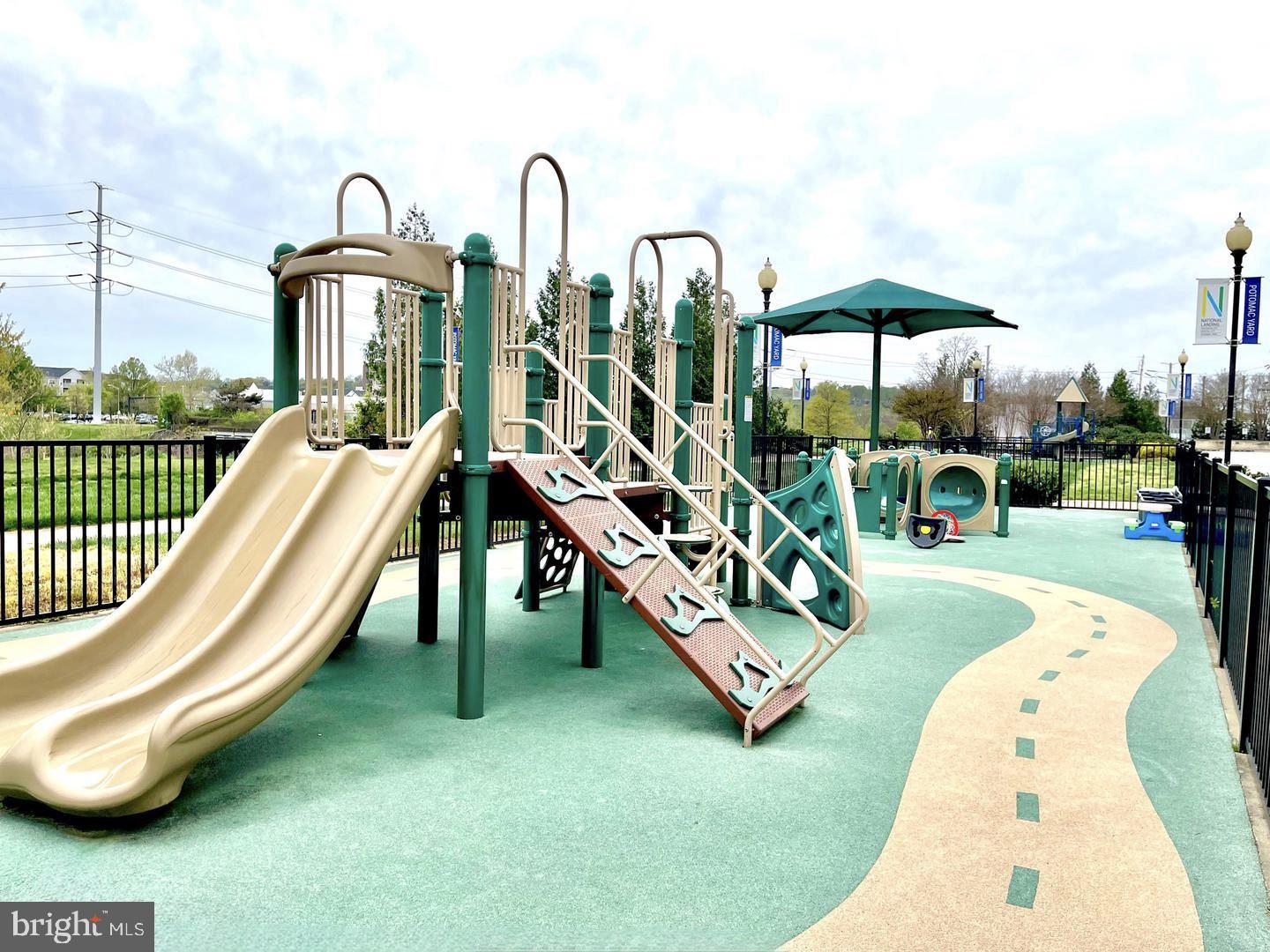 ECLIPSE ON CENTER PARK - Residential Lease