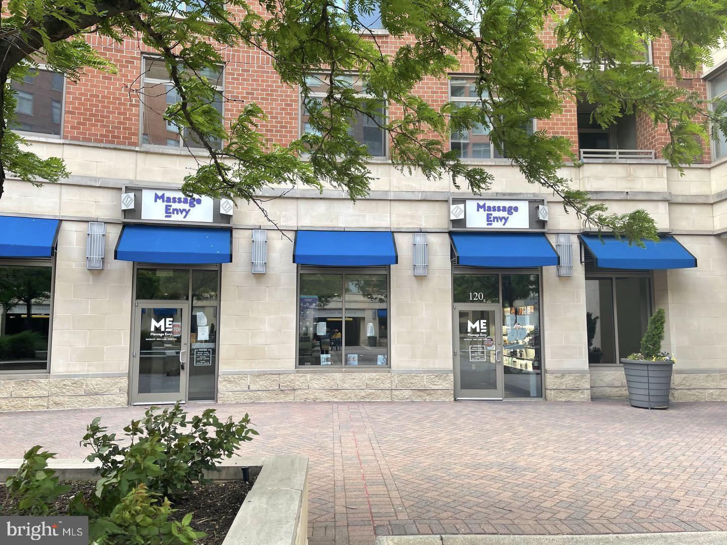 ECLIPSE ON CENTER PARK - Residential Lease