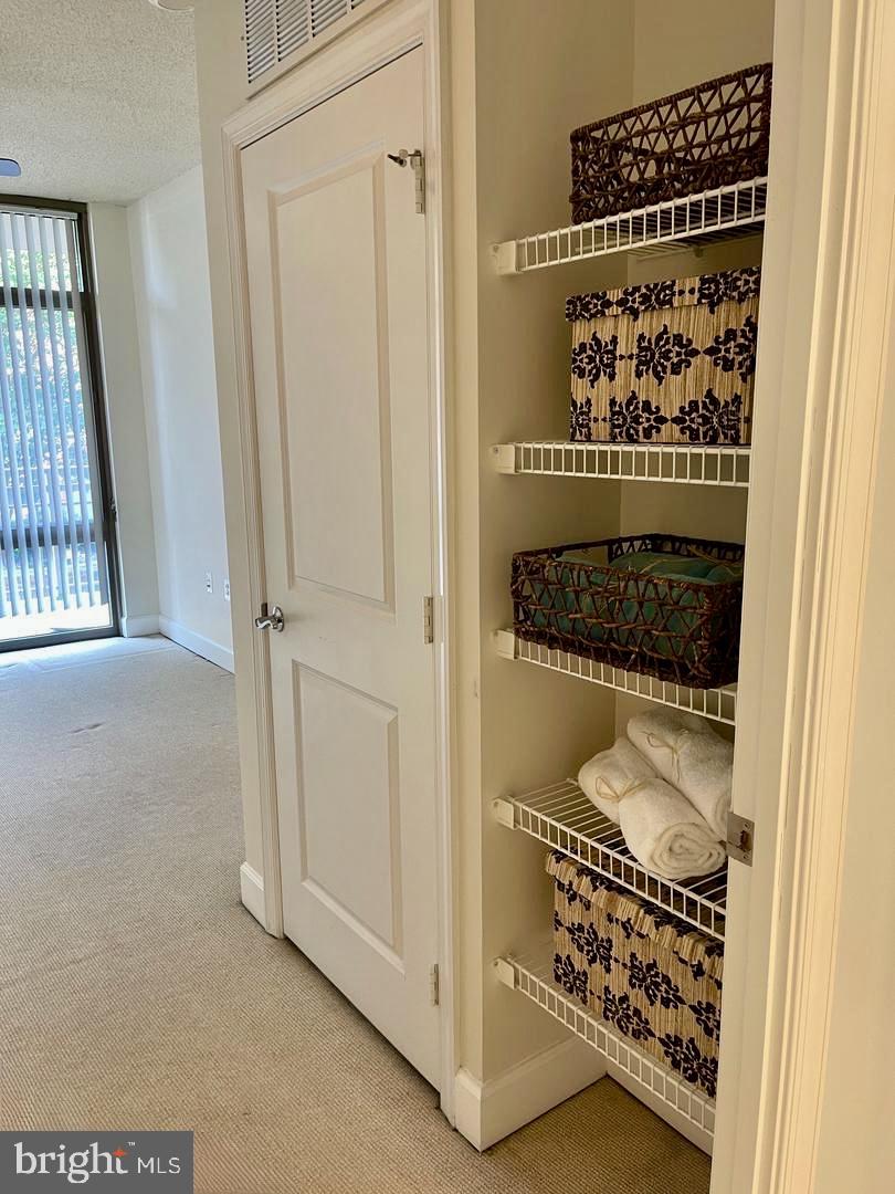 ECLIPSE ON CENTER PARK - Residential Lease