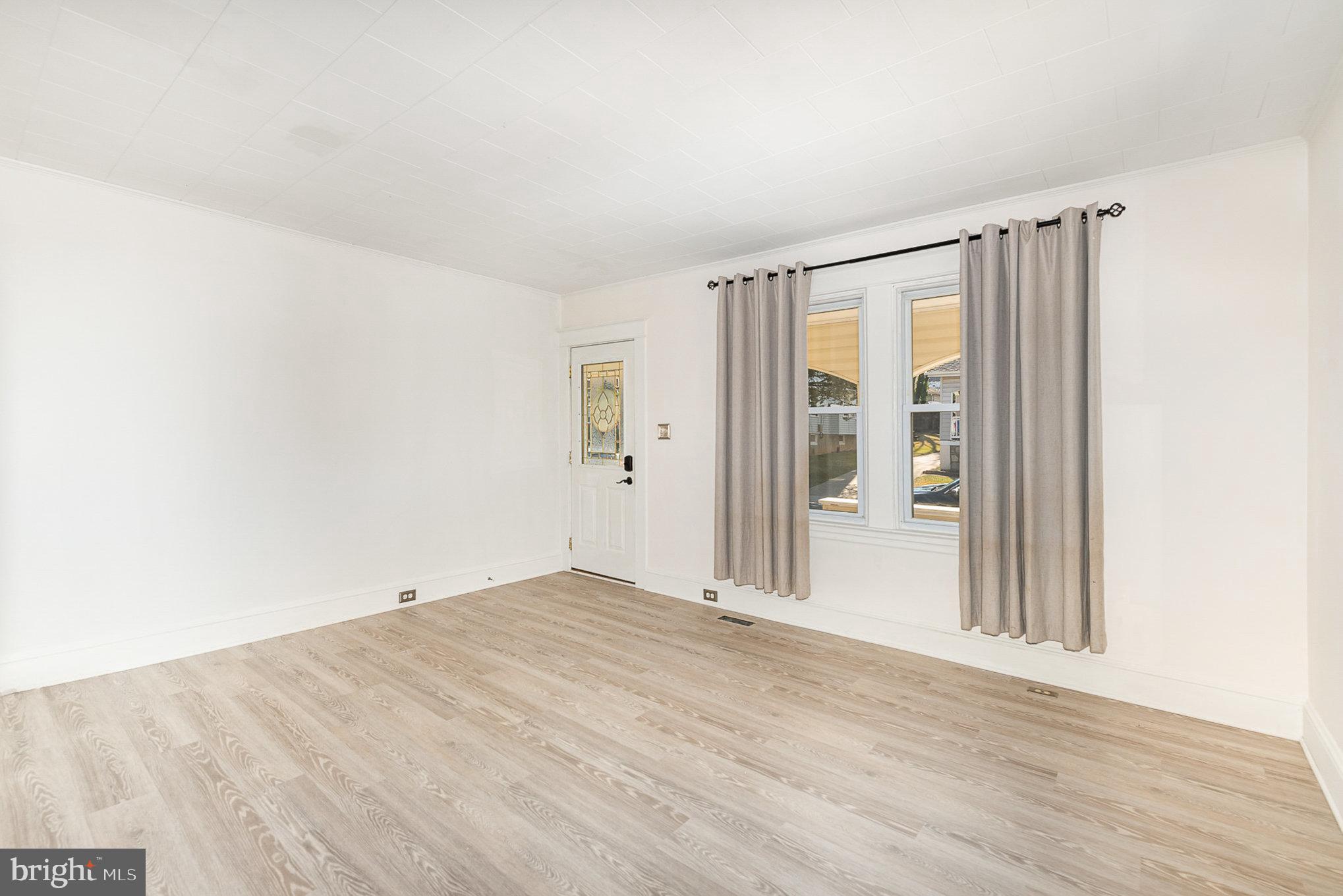 LINWOOD - Residential