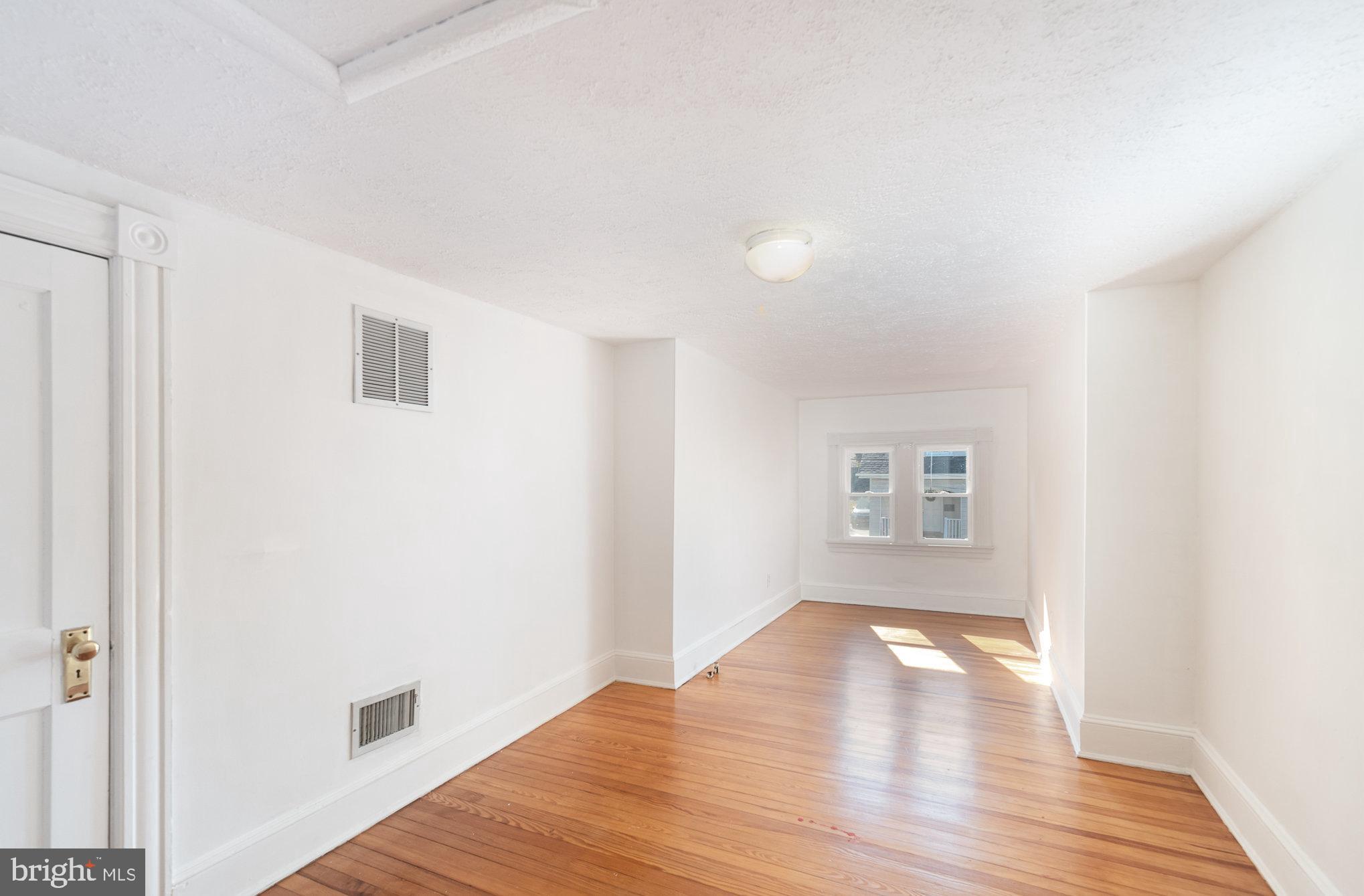 LINWOOD - Residential