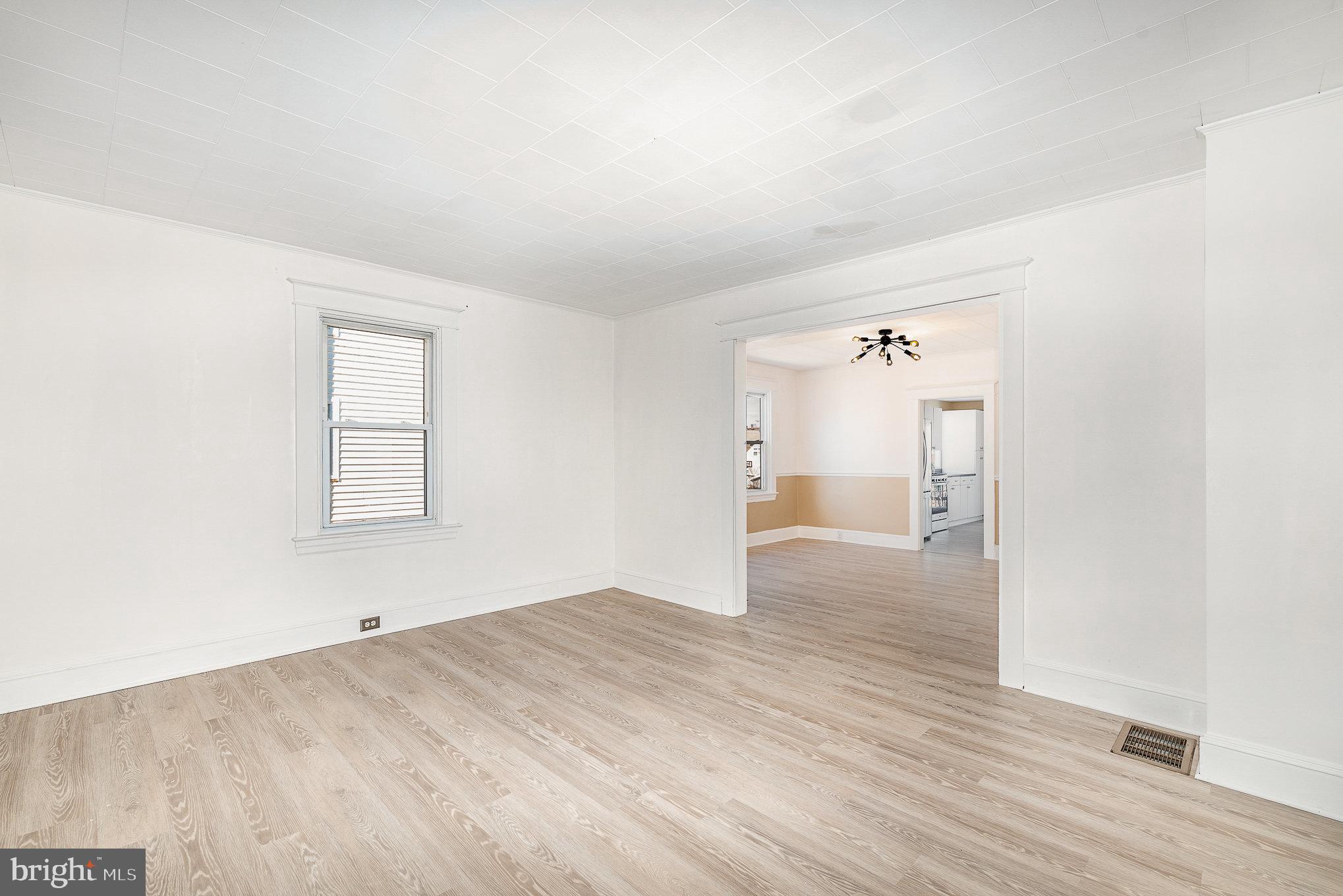 LINWOOD - Residential