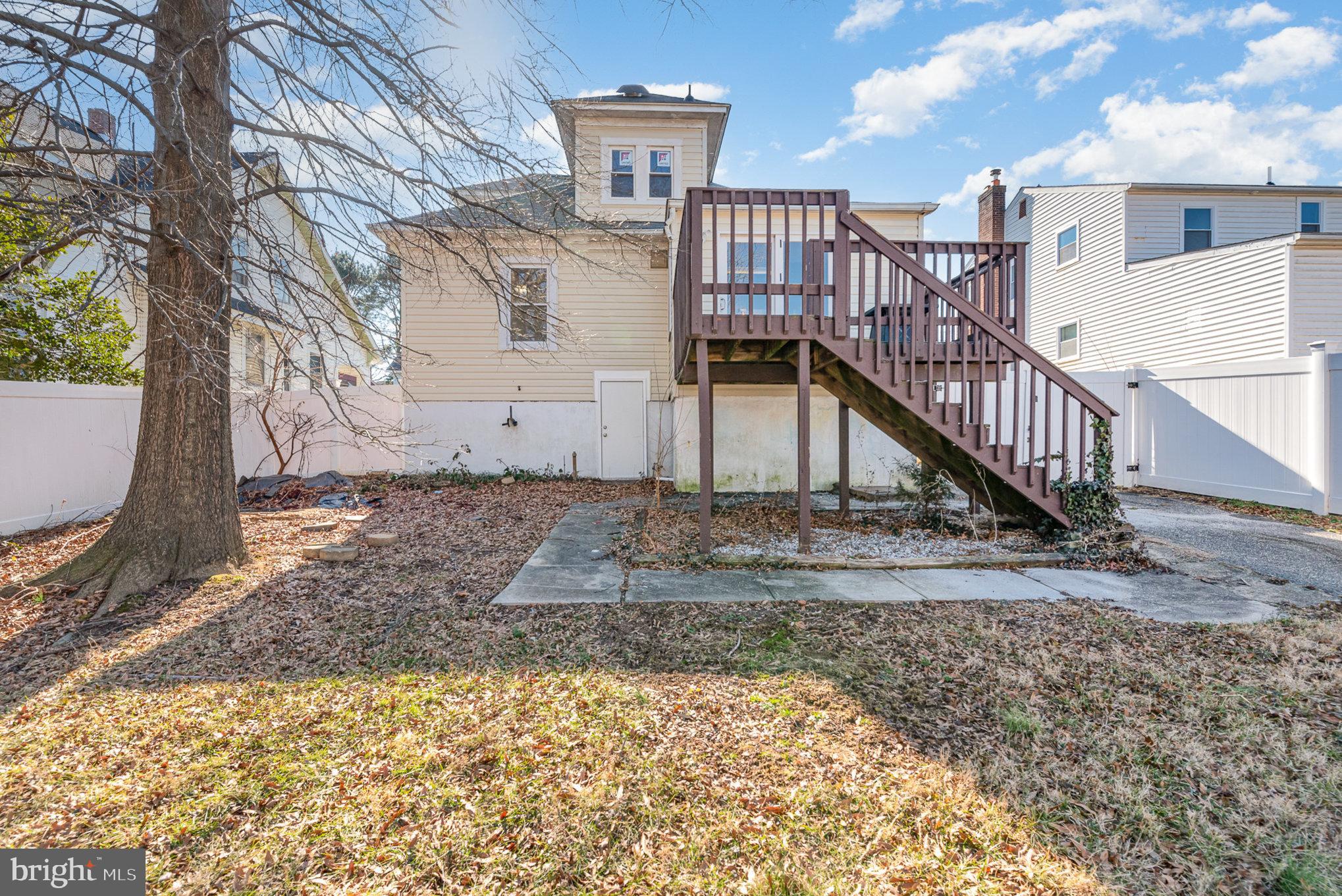 LINWOOD - Residential