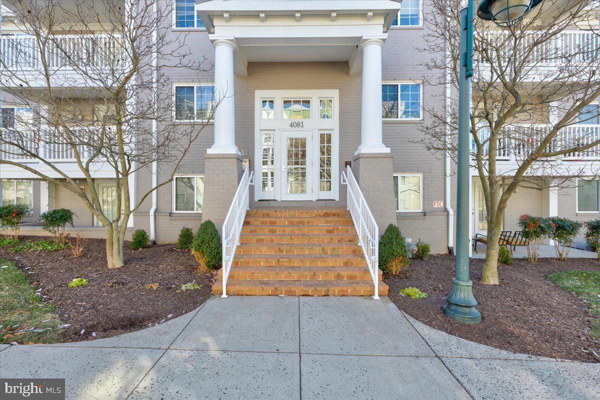 WEST VILLAGE OF SHIRLINGTON - Residential Lease