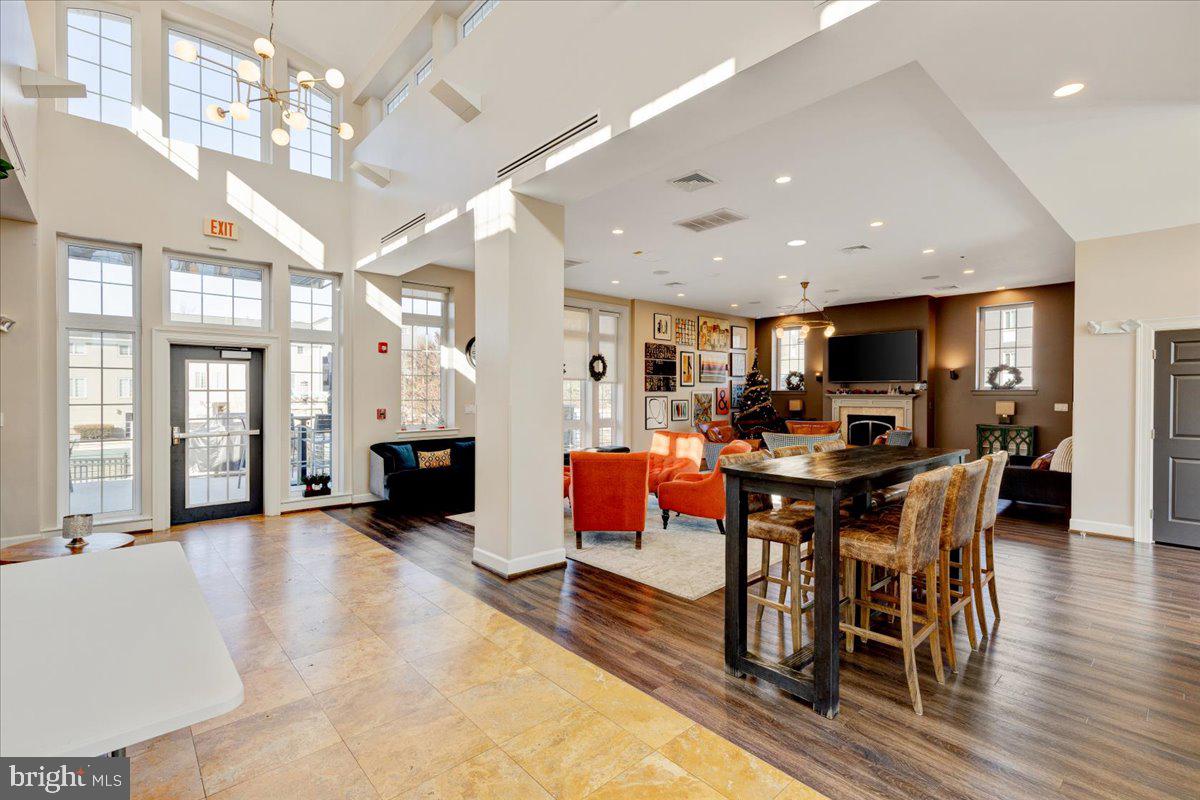 WEST VILLAGE OF SHIRLINGTON - Residential Lease