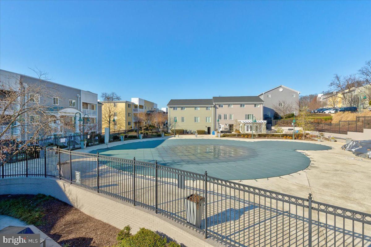 WEST VILLAGE OF SHIRLINGTON - Residential Lease