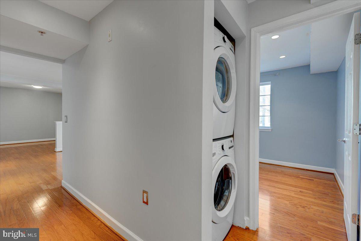 WEST VILLAGE OF SHIRLINGTON - Residential Lease