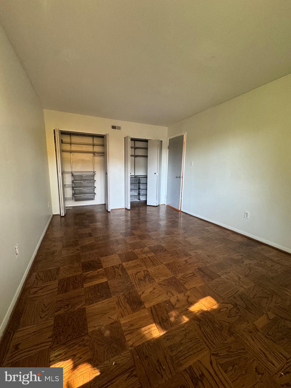 FALLS PLAZA - Residential Lease