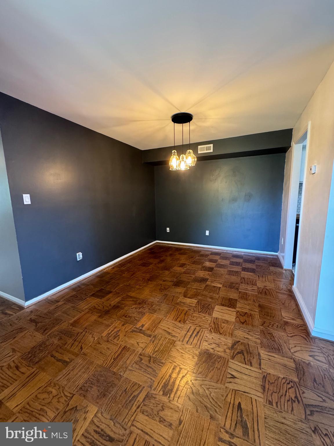 FALLS PLAZA - Residential Lease