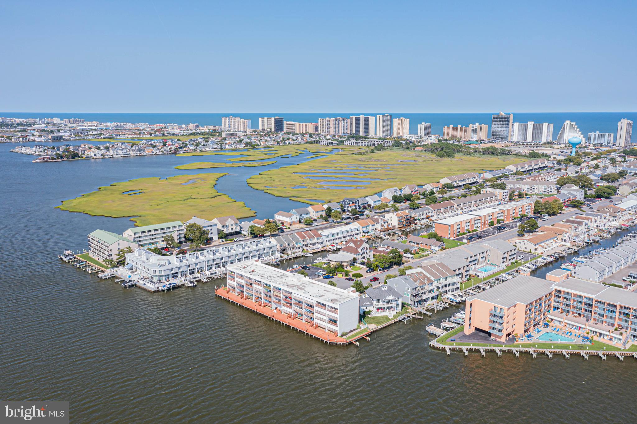 BAYSIDE KEYS - Residential