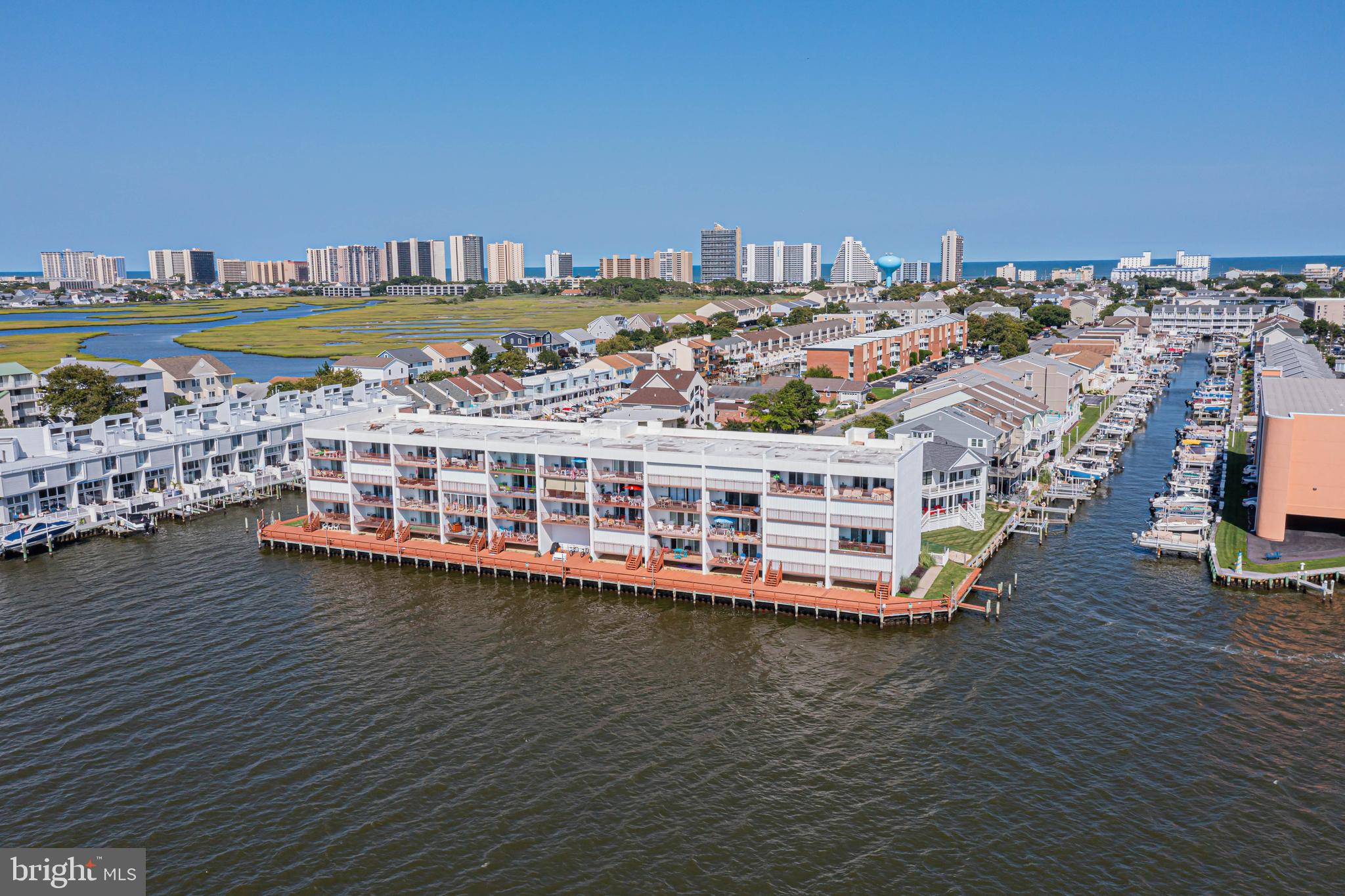 BAYSIDE KEYS - Residential