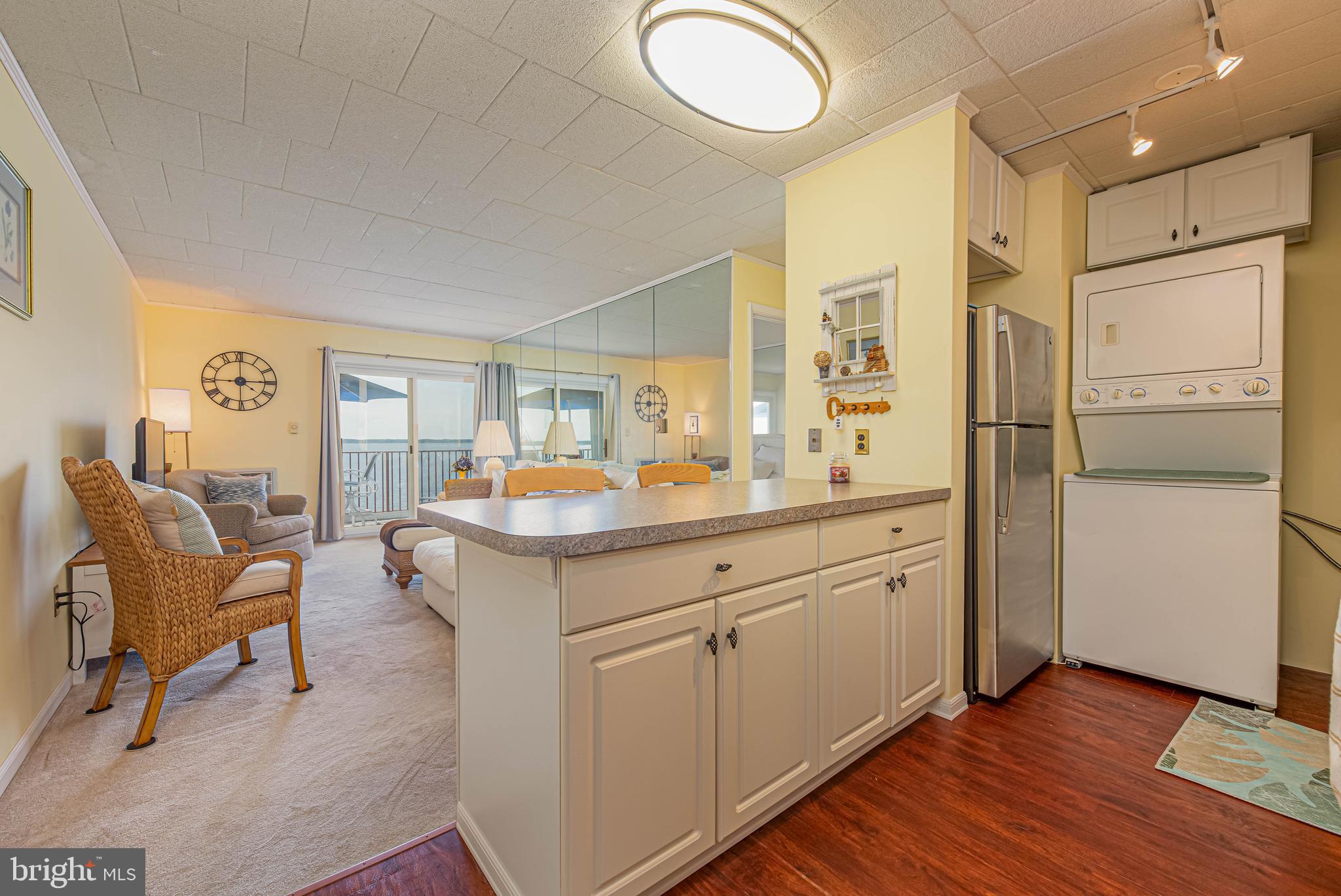 BAYSIDE KEYS - Residential