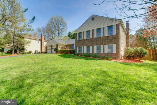 8857 GLENRIDGE COURT