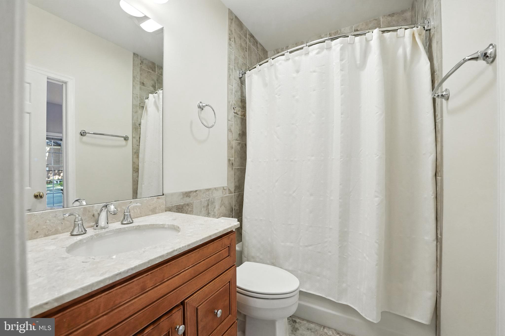 FOREST HILLS - Residential