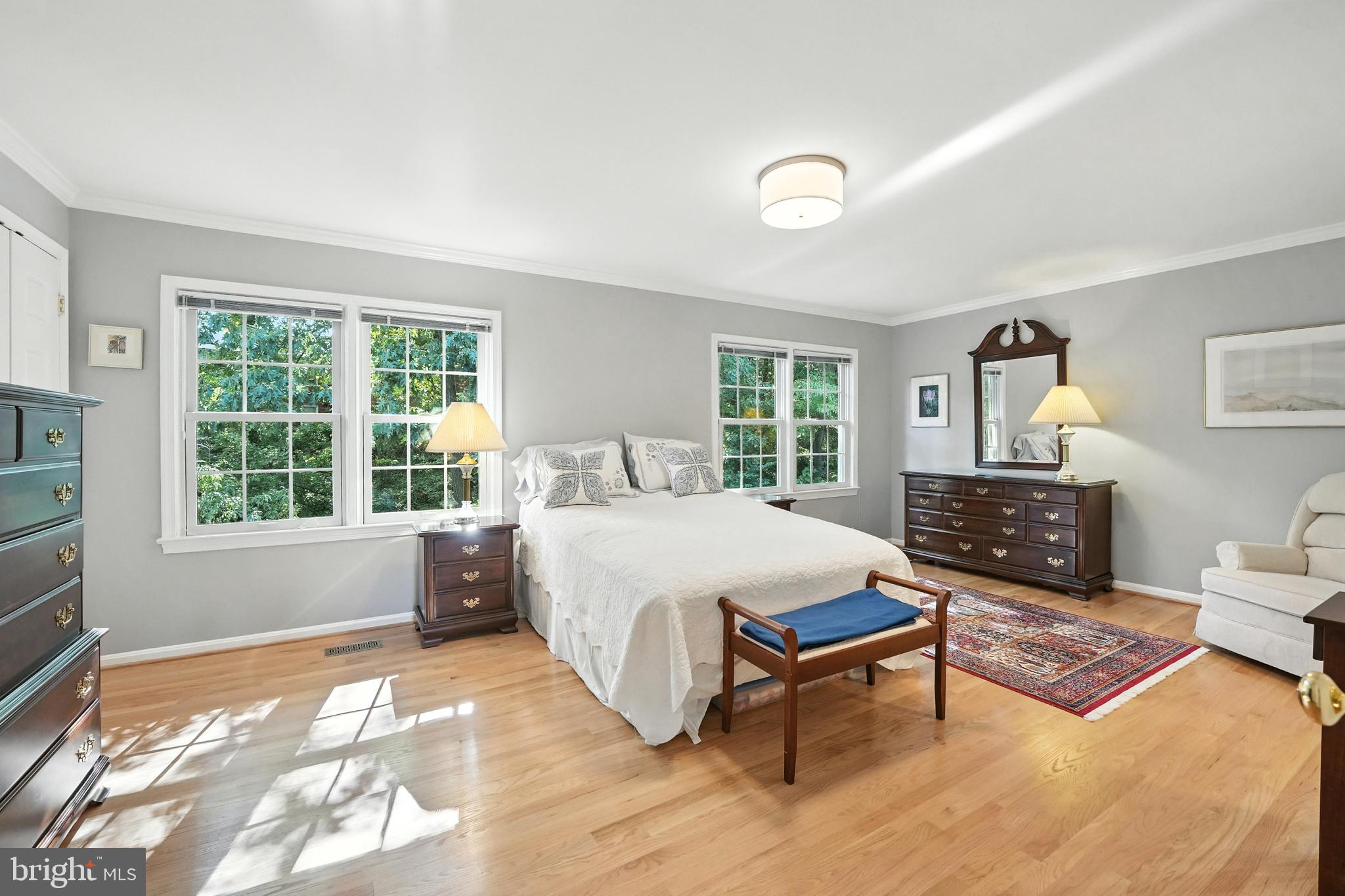 FOREST HILLS - Residential