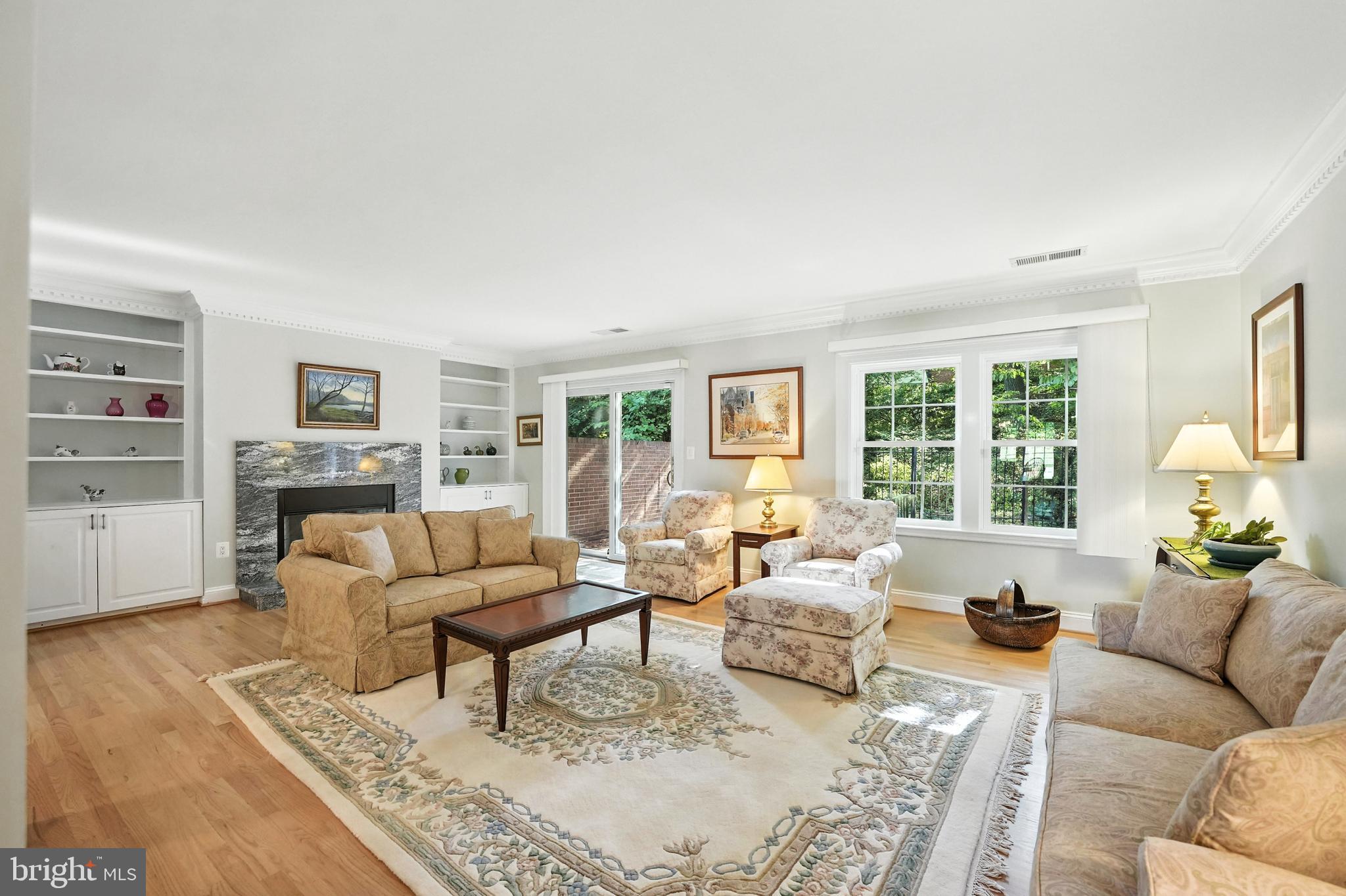 FOREST HILLS - Residential