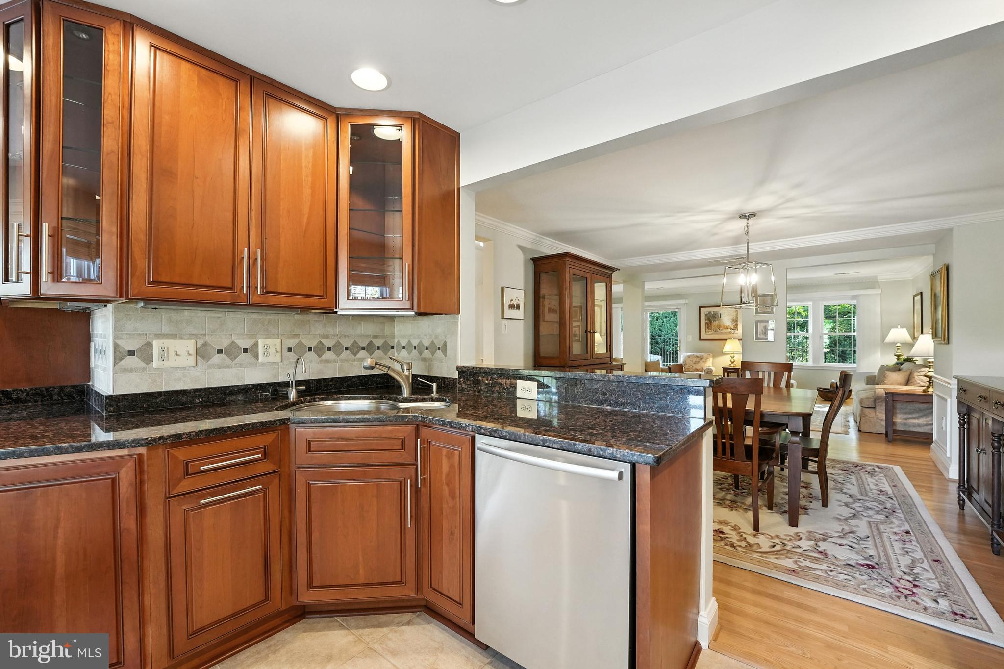 FOREST HILLS - Residential