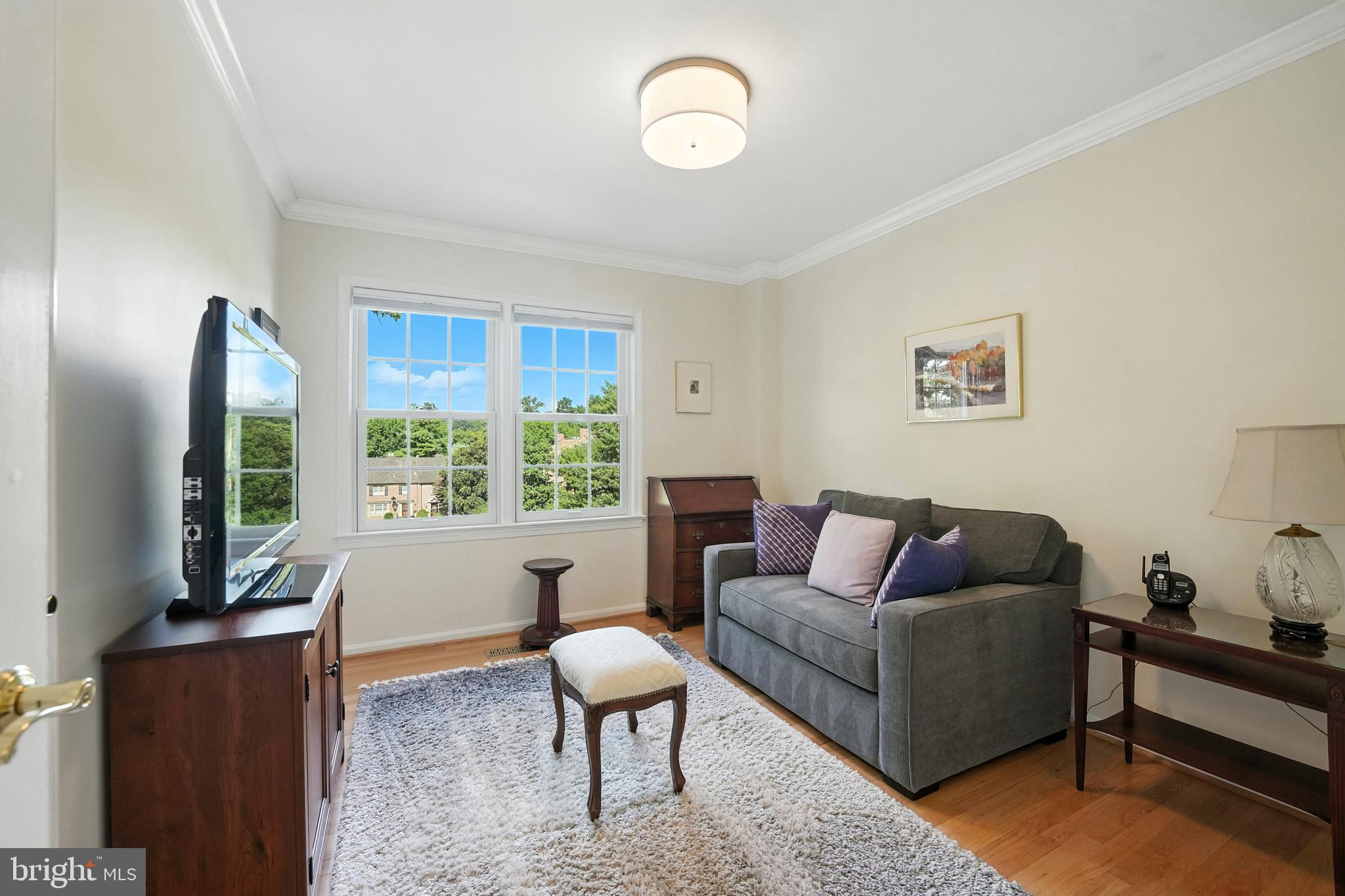 FOREST HILLS - Residential