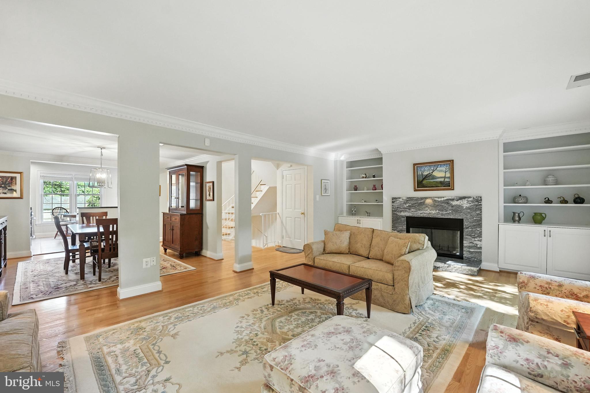 FOREST HILLS - Residential