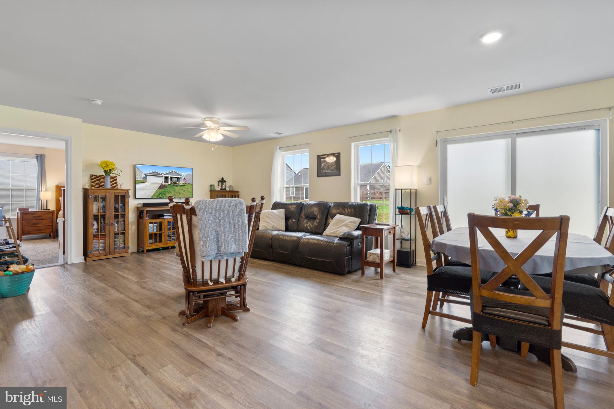 RED HILL - Residential