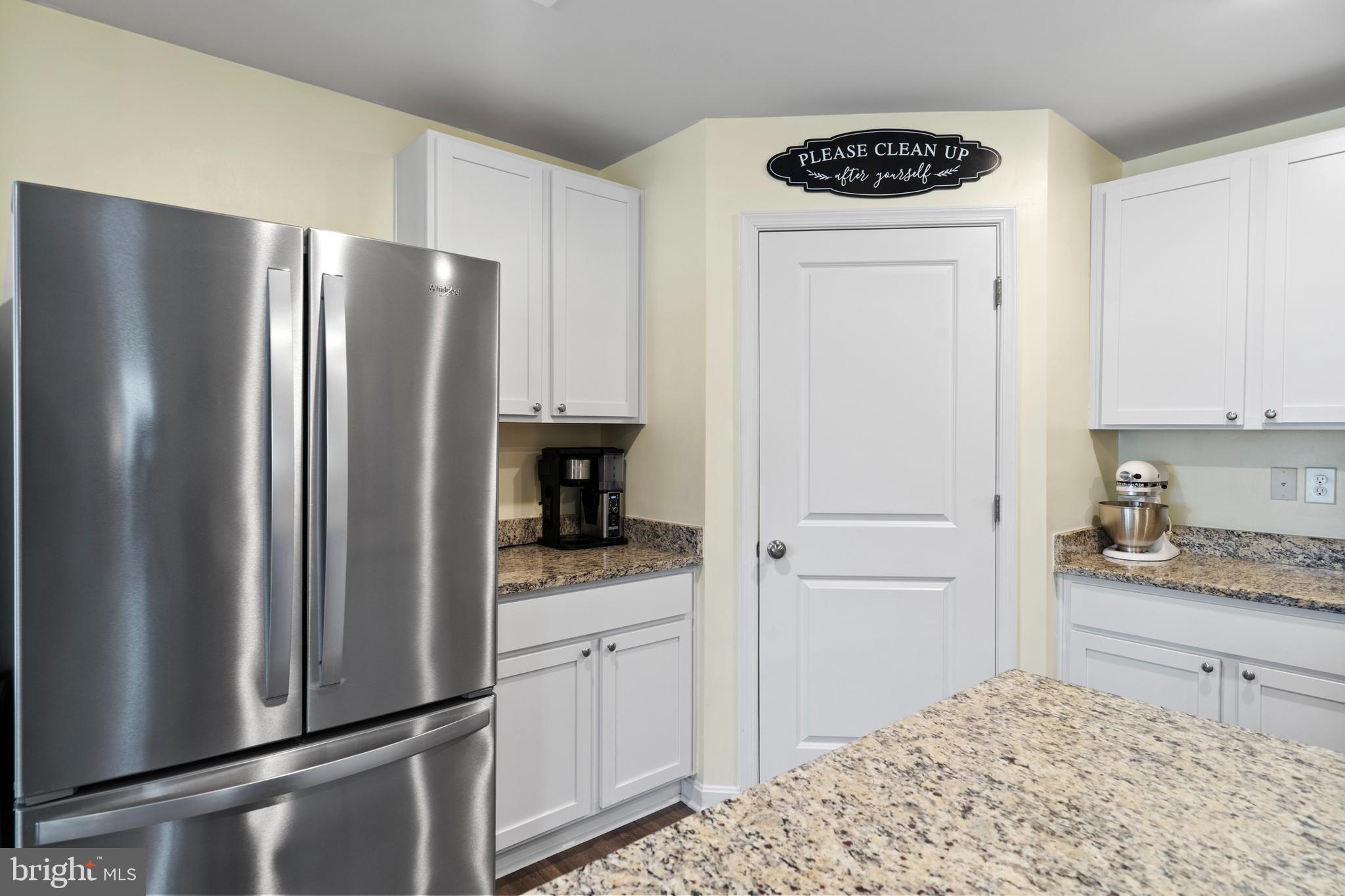 RED HILL - Residential